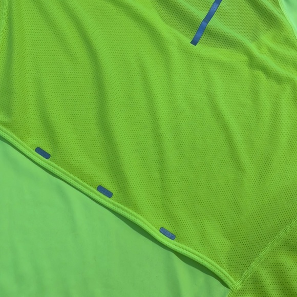 New Balance Neon Yellow Women's Top - Picture 5 of 6